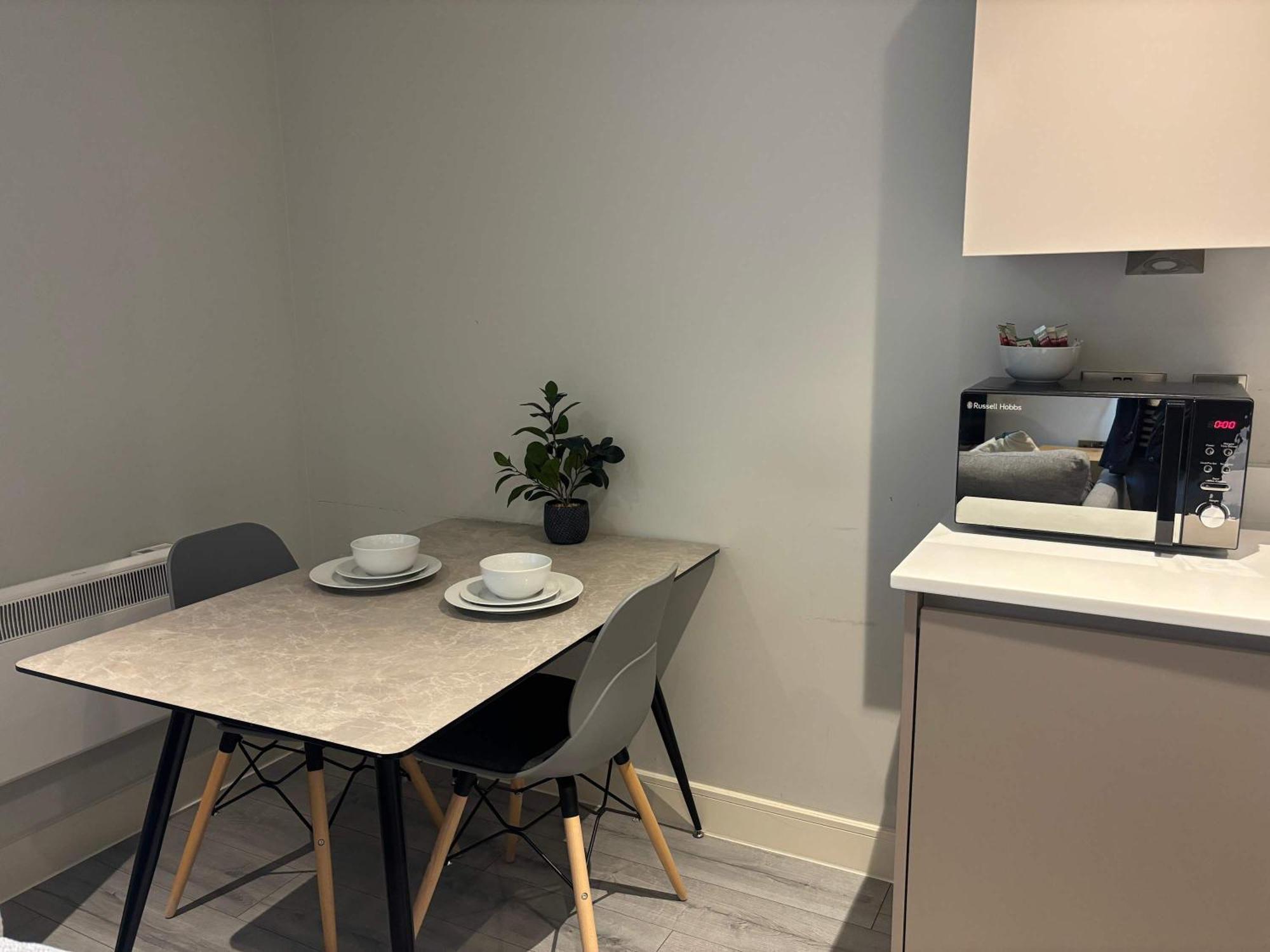 Modern Studio In Bracknell With Free Parking מראה חיצוני תמונה